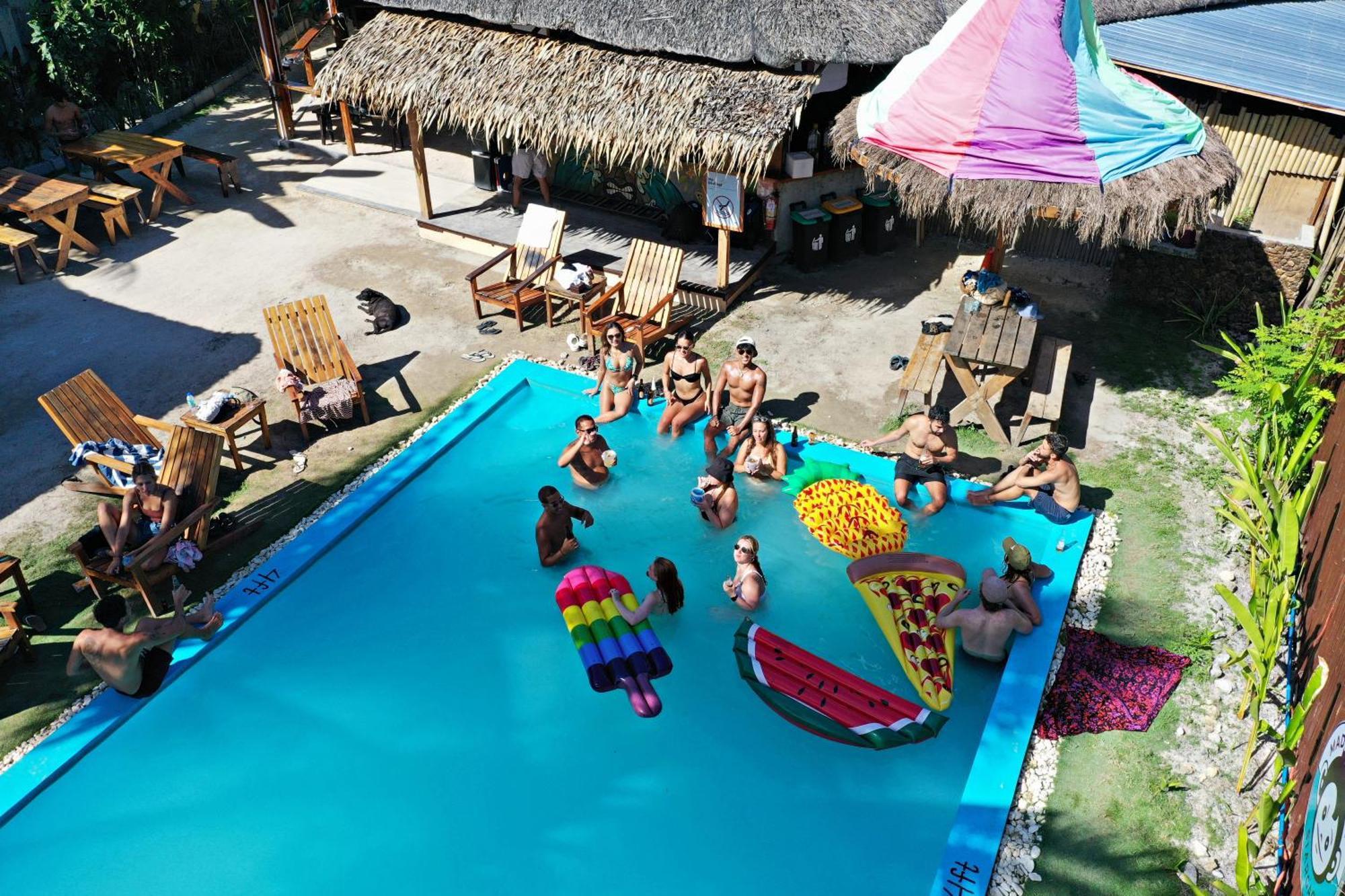 Mad Monkey Hostel Siargao (Adults Only) ゼネラル・ルナ エクステリア 写真