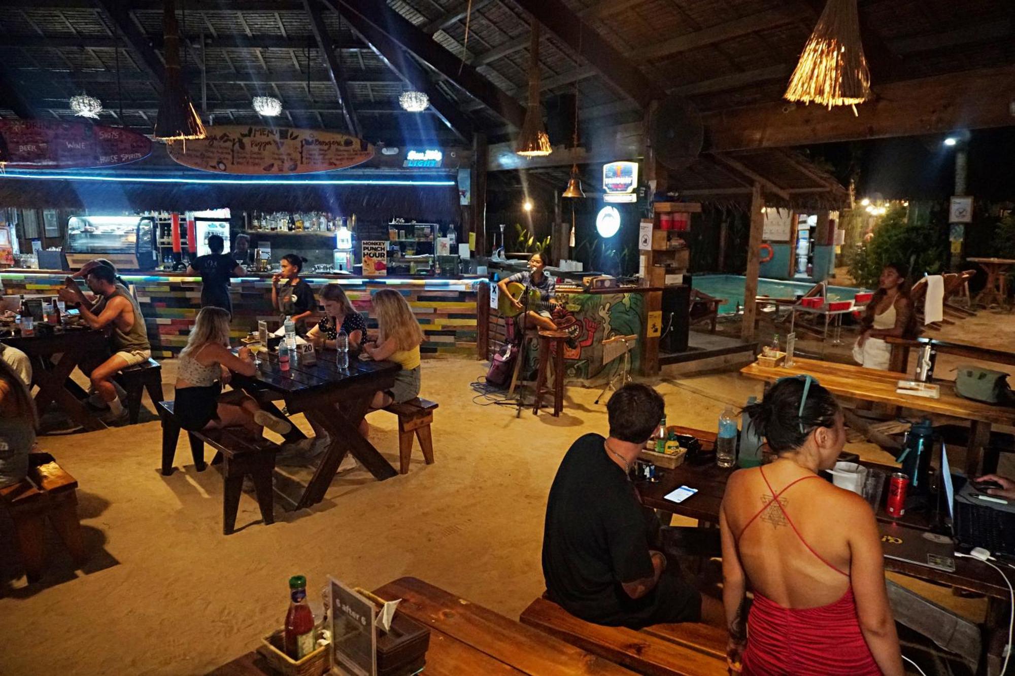 Mad Monkey Hostel Siargao (Adults Only) ゼネラル・ルナ エクステリア 写真