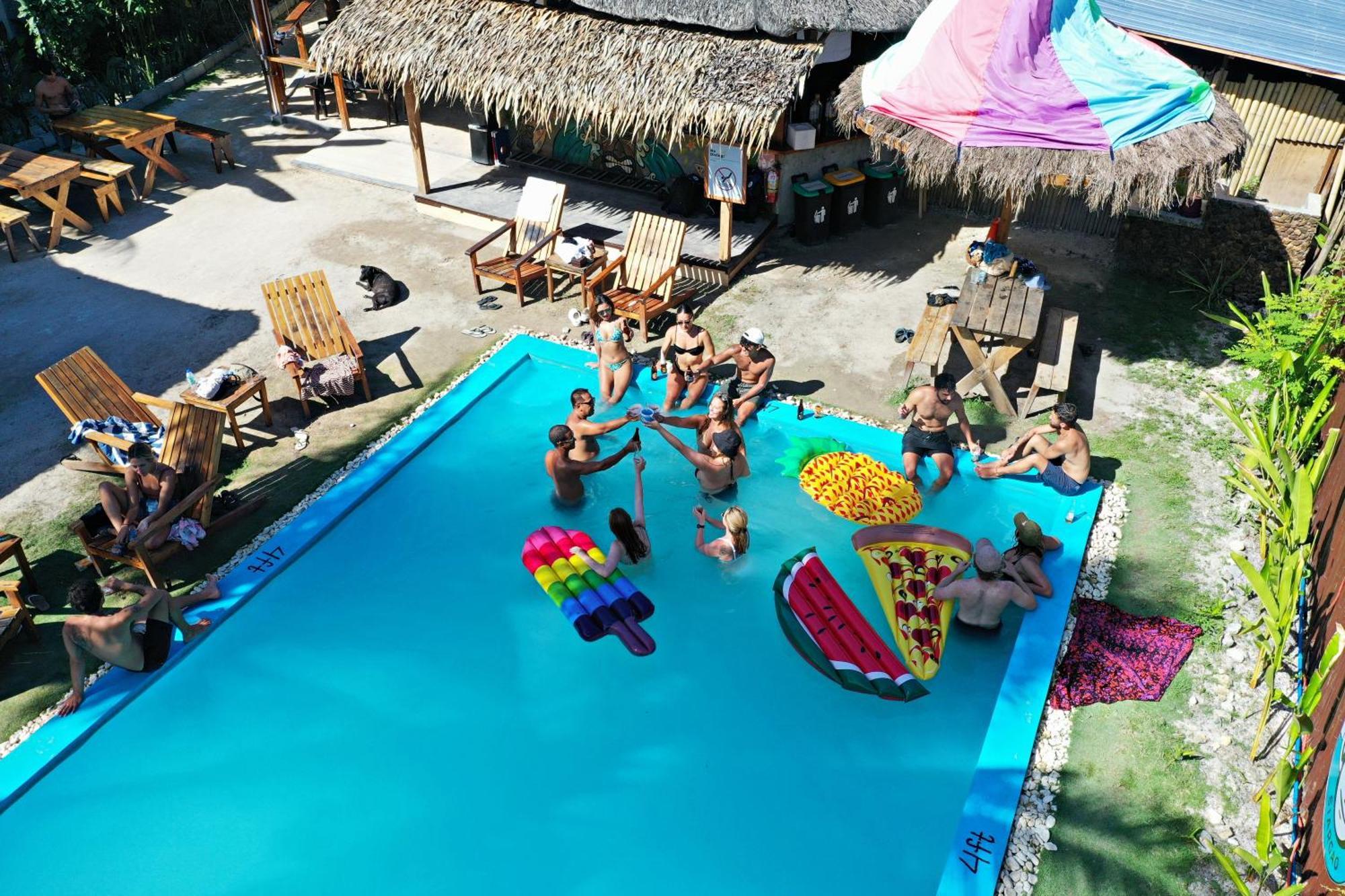 Mad Monkey Hostel Siargao (Adults Only) ゼネラル・ルナ エクステリア 写真